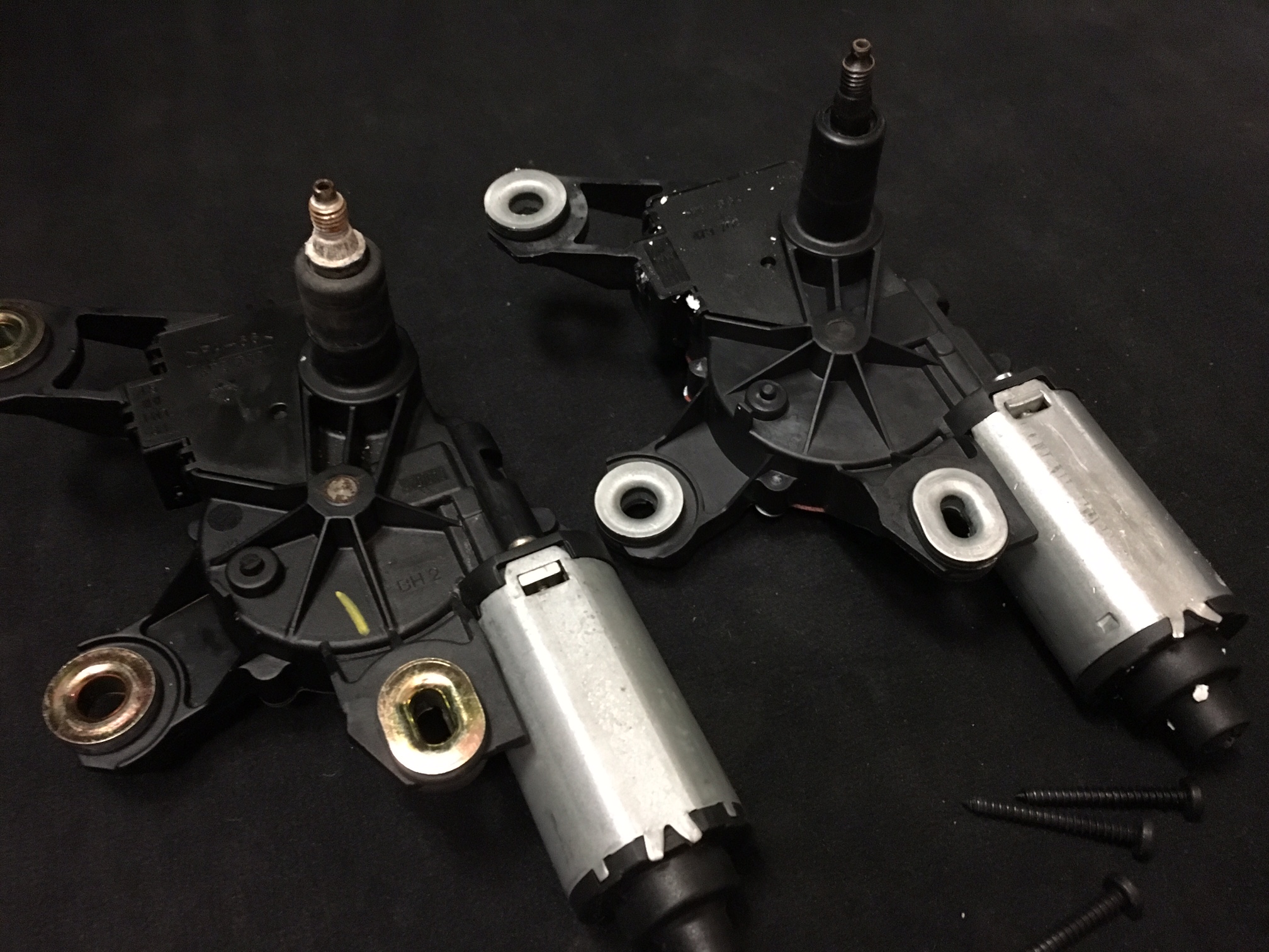 audi q5 rear wiper motor replacement