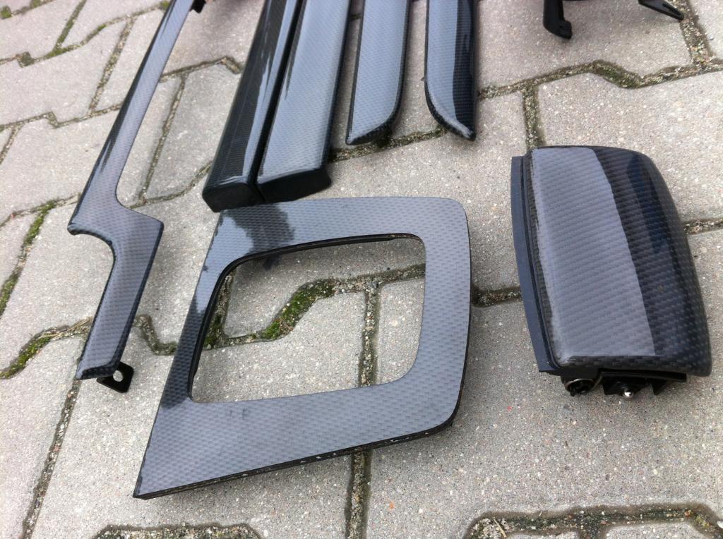 IN STOCK - B6/B7 Audi A4 / S4 / RS4 red honeycomb carbon fiber interio –  oCarbon