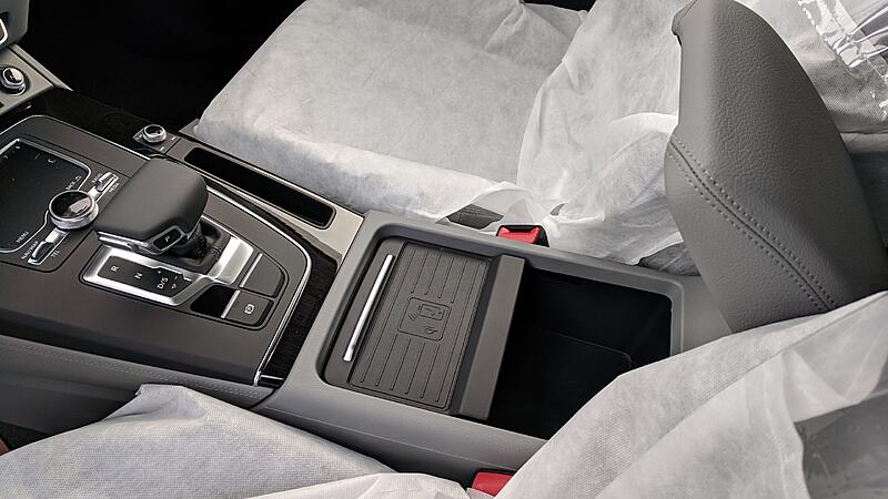 Audi q5 outlet wireless charger