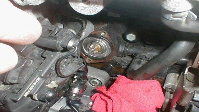 Audi A3: How to Replace Thermostat
