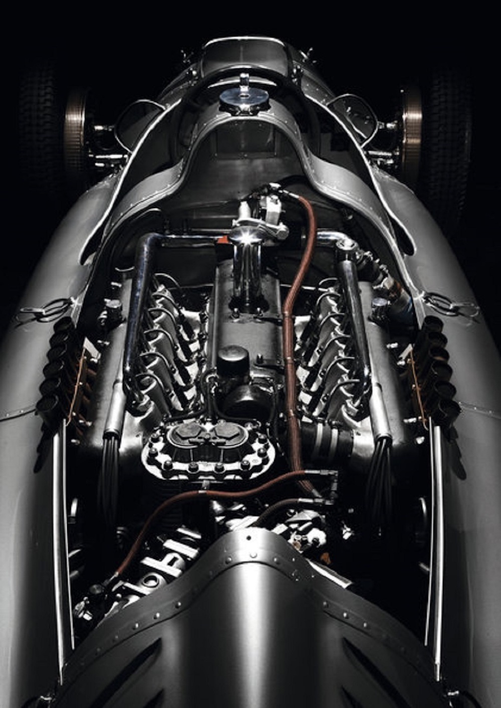 Auto Union Type D - the mightly V12 engine in the Type D had a 60-degree cylinder angle; the supercharger was mounted vertically behind it.
