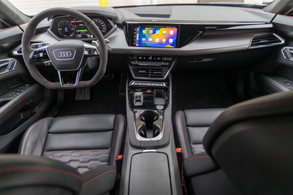 RS e-tron GT interior