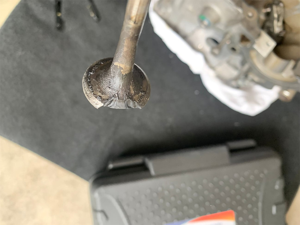 Audi 3.0T V6 Engine Failure - damaged valve
