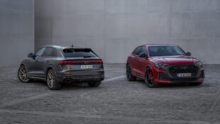 Static photo, Audi RS Q8: Colour: Daytona Grey perl effect, Audi RS Q8 performance: Colour: Chilli red metallic
