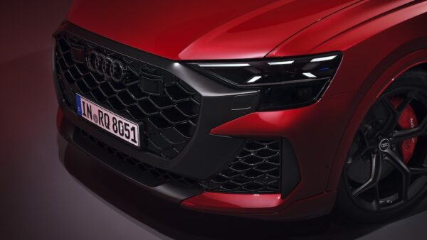 Audi RS Q8 performance, Chilli red metallic